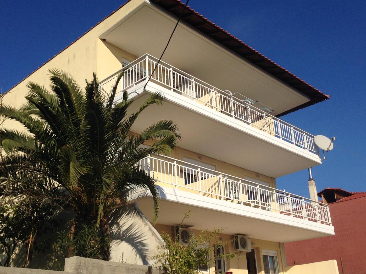 House Lena Apartment Sarti Luaran gambar