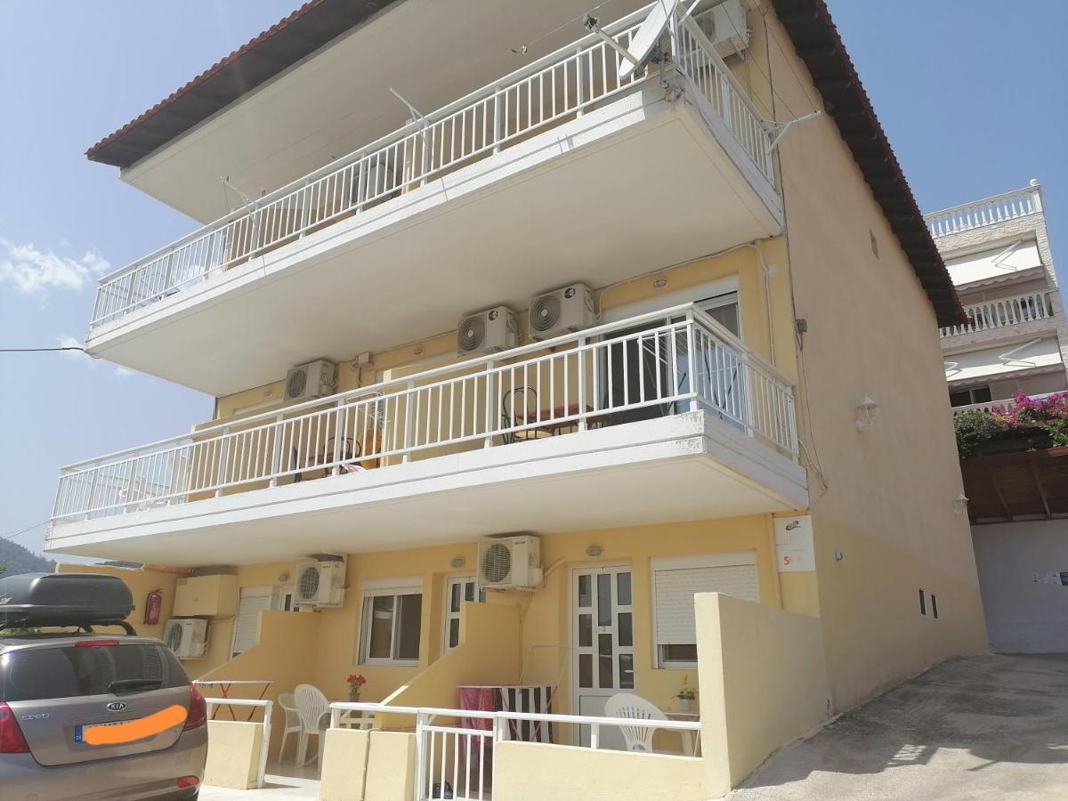 House Lena Apartment Sarti Luaran gambar