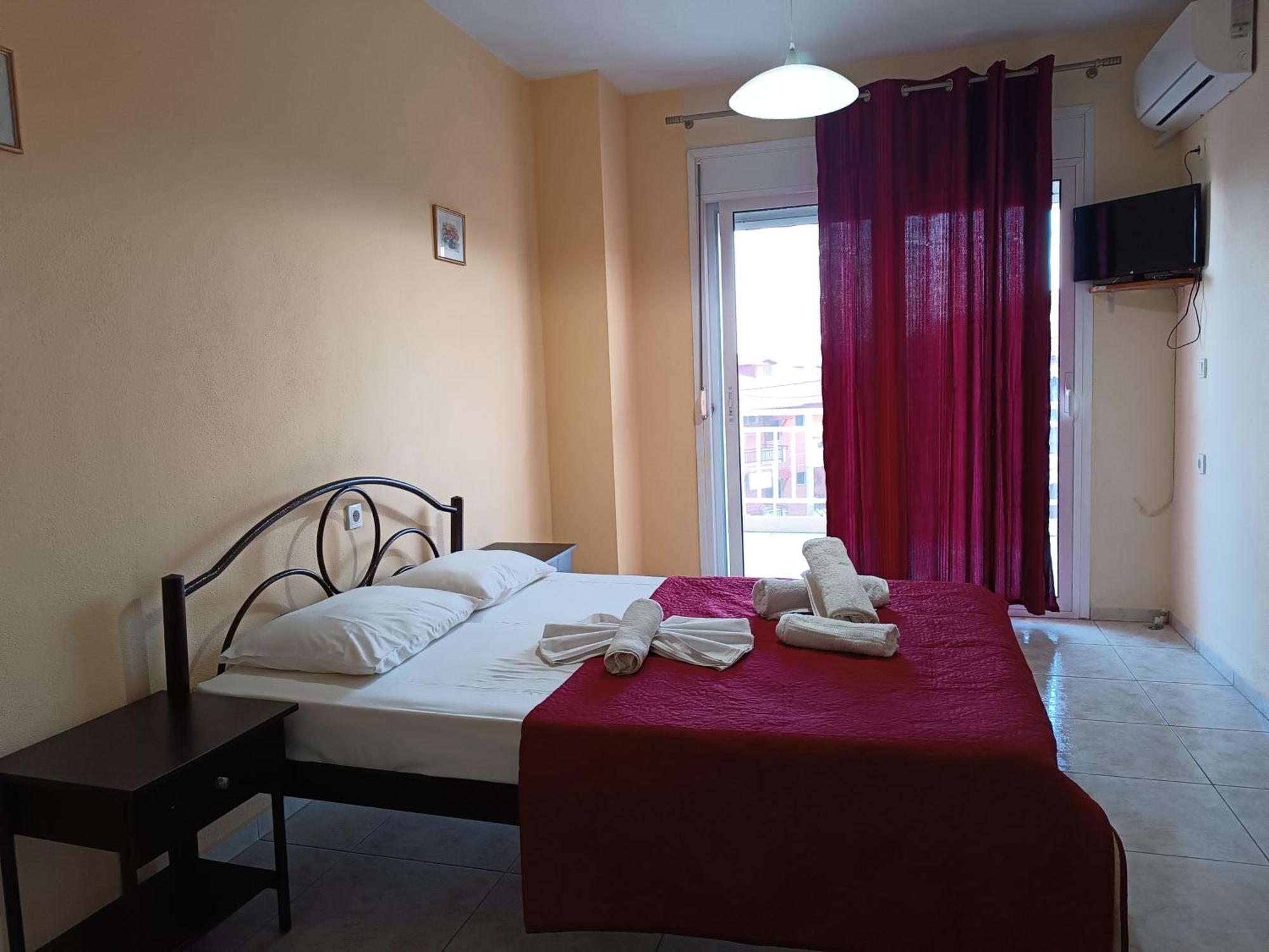 House Lena Apartment Sarti Bilik gambar
